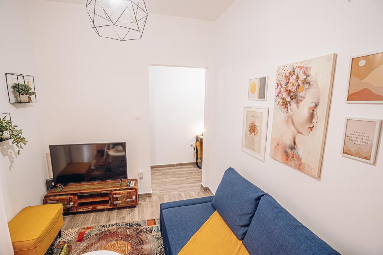 Retro Boutique Apt W Balcony In Historical Area Leilighet Thessaloníki Eksteriør bilde